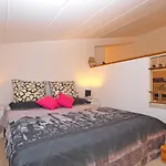 Doris 1558 Daire Pula