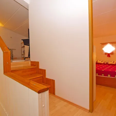 Doris 1558 公寓 普拉