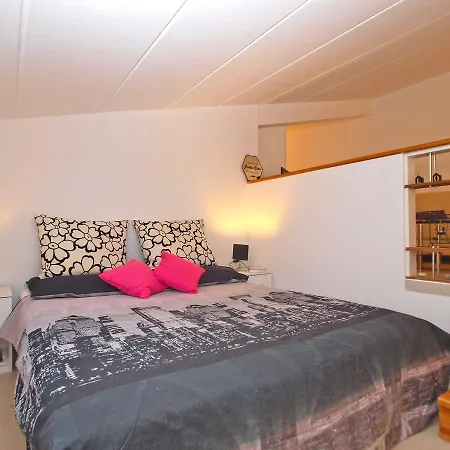 Doris 1558 Appartement Pula