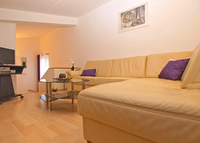 Doris 1558 * Πούλα